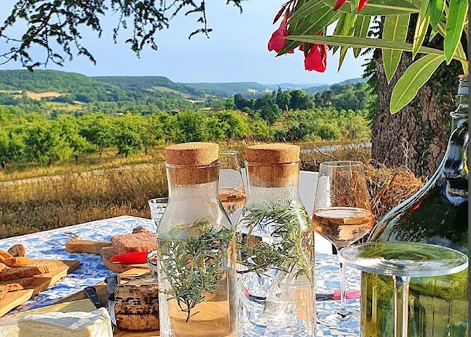 MontcuqDomaine Lapezeアパートメント エクステリア 写真